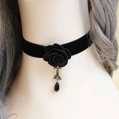 Velvet Choker Band