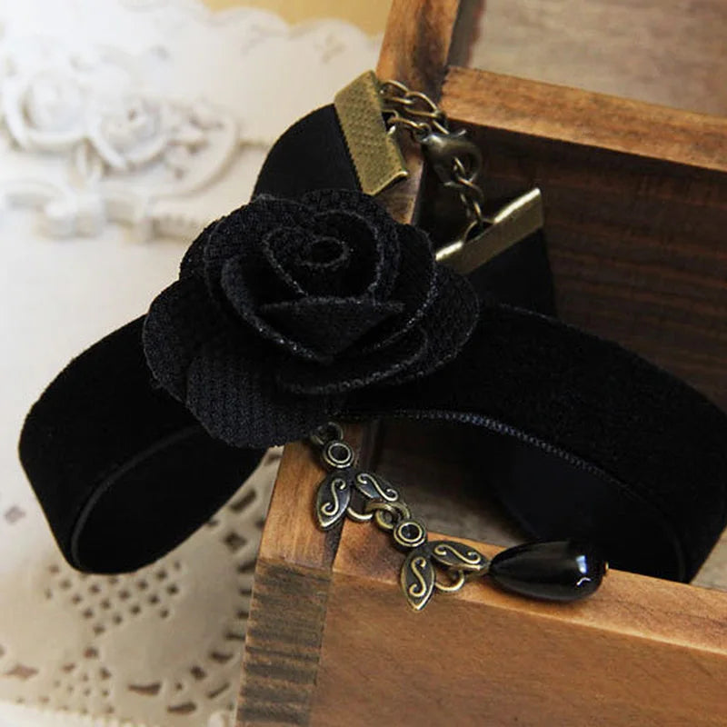 Velvet Choker Band